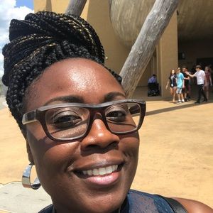 Meet your Posher, April